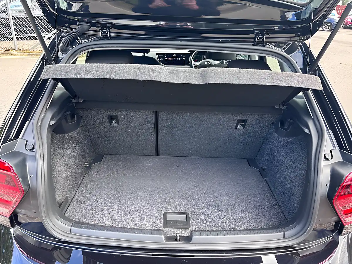 Used 2019 Volkswagen Polo Se Black - Interior and Exterior details 18