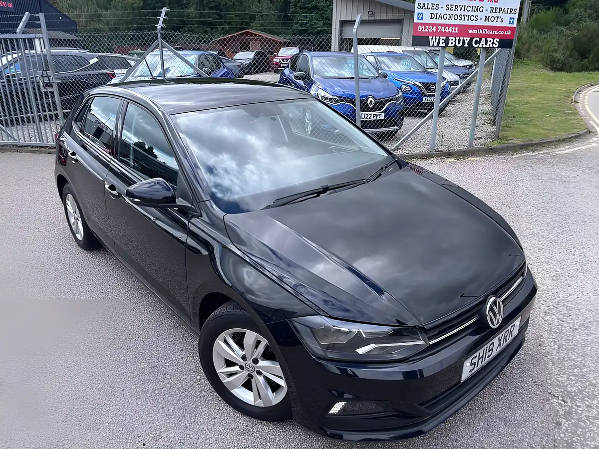 Used 2019 Volkswagen Polo Se Black - Interior and Exterior details 5