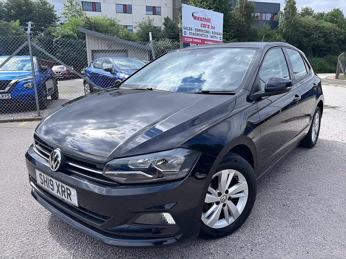 Used 2019 Volkswagen Polo Se Black - Interior and Exterior details 9