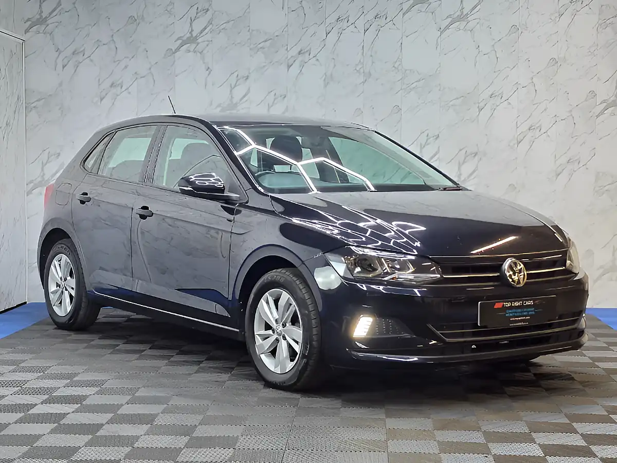 Used 2019 Volkswagen Polo Se Black - Front View