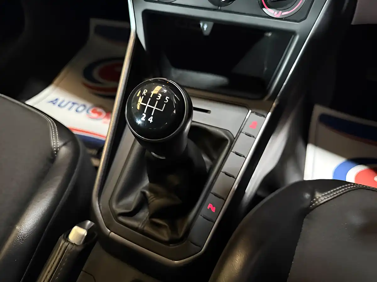 Used 2019 Volkswagen Polo Se Black - Interior and Exterior details 11