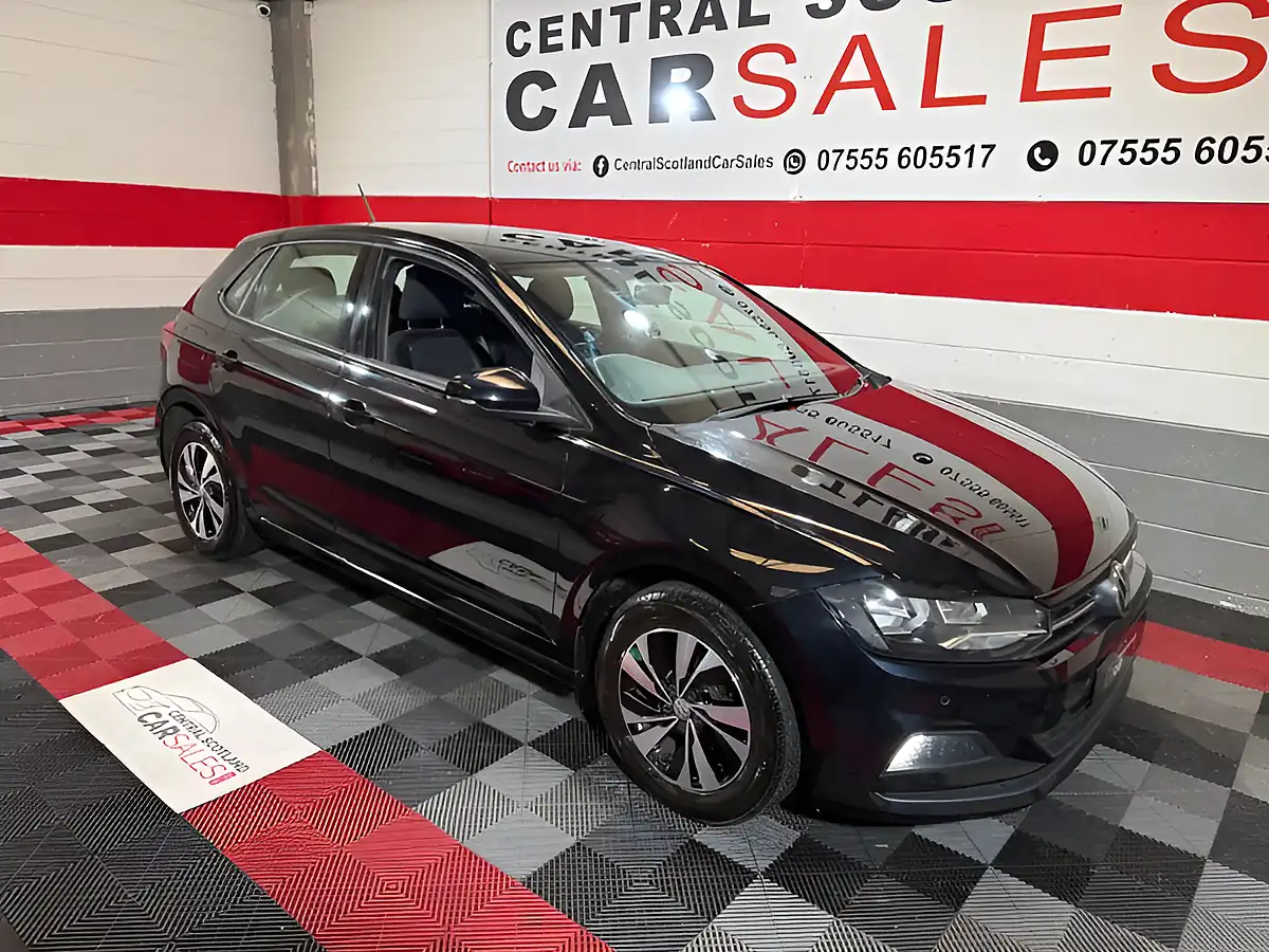 Used 2019 Volkswagen Polo Se Black - Interior and Exterior details 5