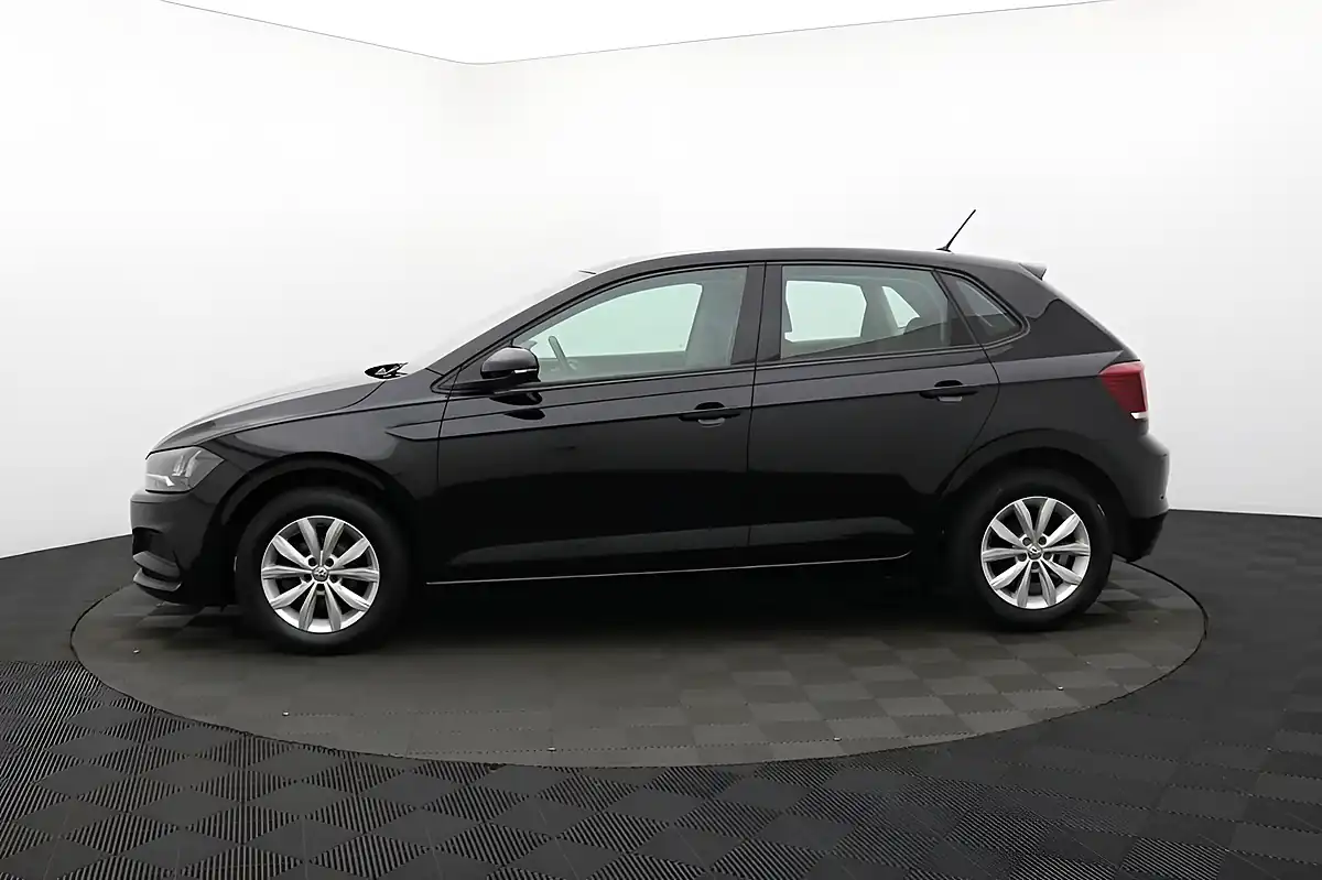 Used 2019 Volkswagen Polo Se Black - Interior and Exterior details 7