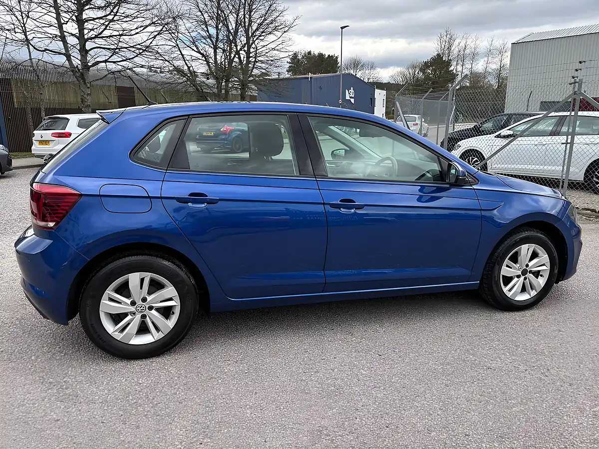 Used 2019 Volkswagen Polo Se Blue - Interior and Exterior details 11