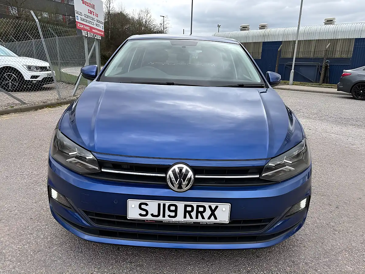 Used 2019 Volkswagen Polo Se Blue - Interior and Exterior details 12