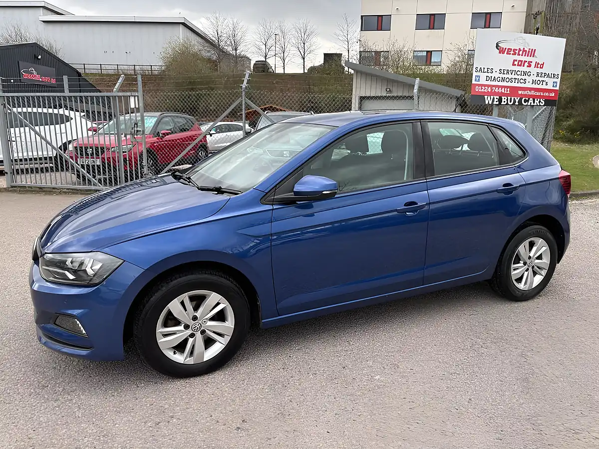 Used 2019 Volkswagen Polo Se Blue - Interior and Exterior details 15