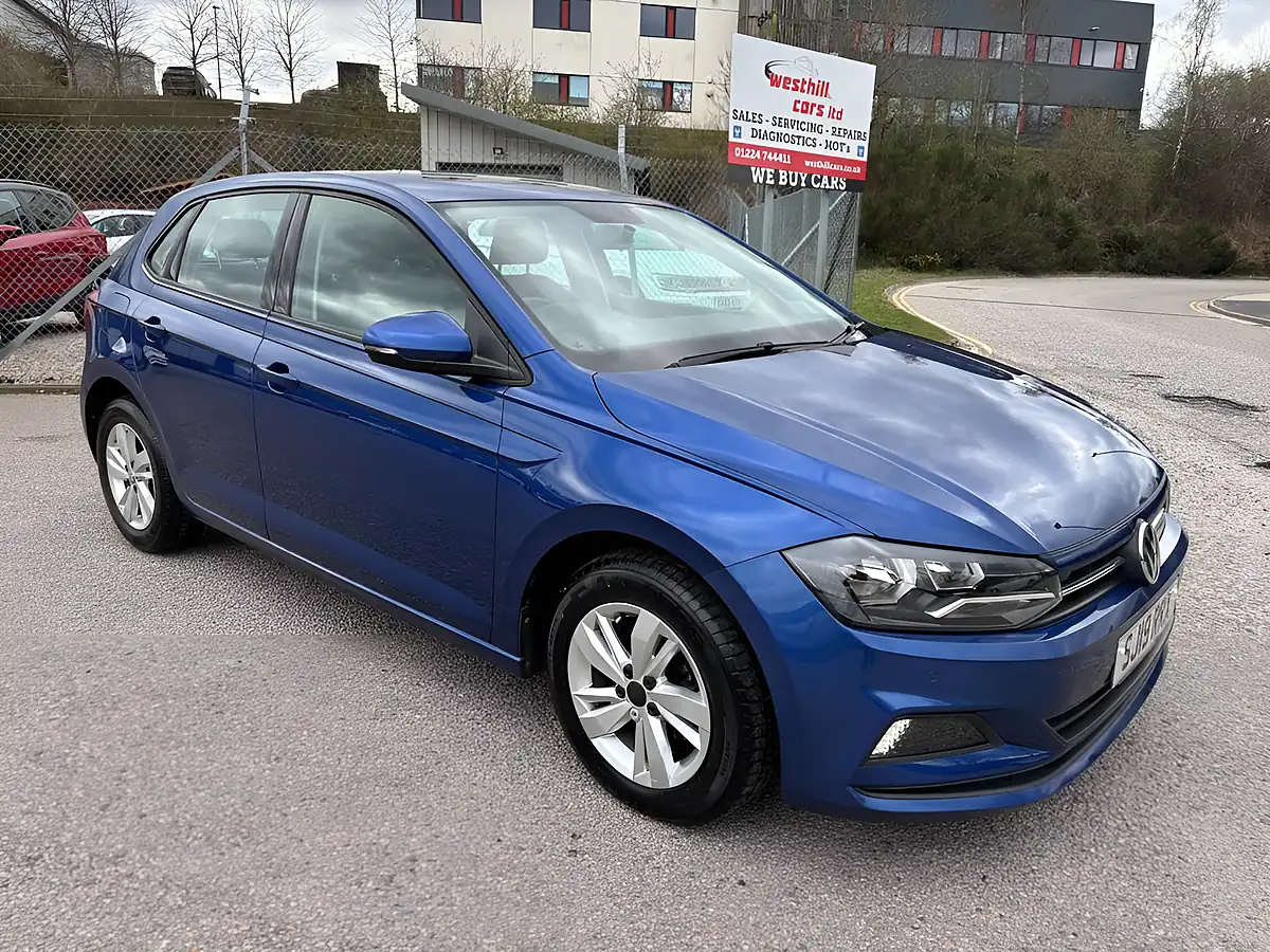 Used 2019 Volkswagen Polo Se Blue - Interior and Exterior details 4
