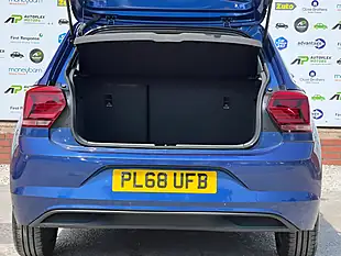 Used 2019 Volkswagen Polo Se Blue - Interior and Exterior details 10