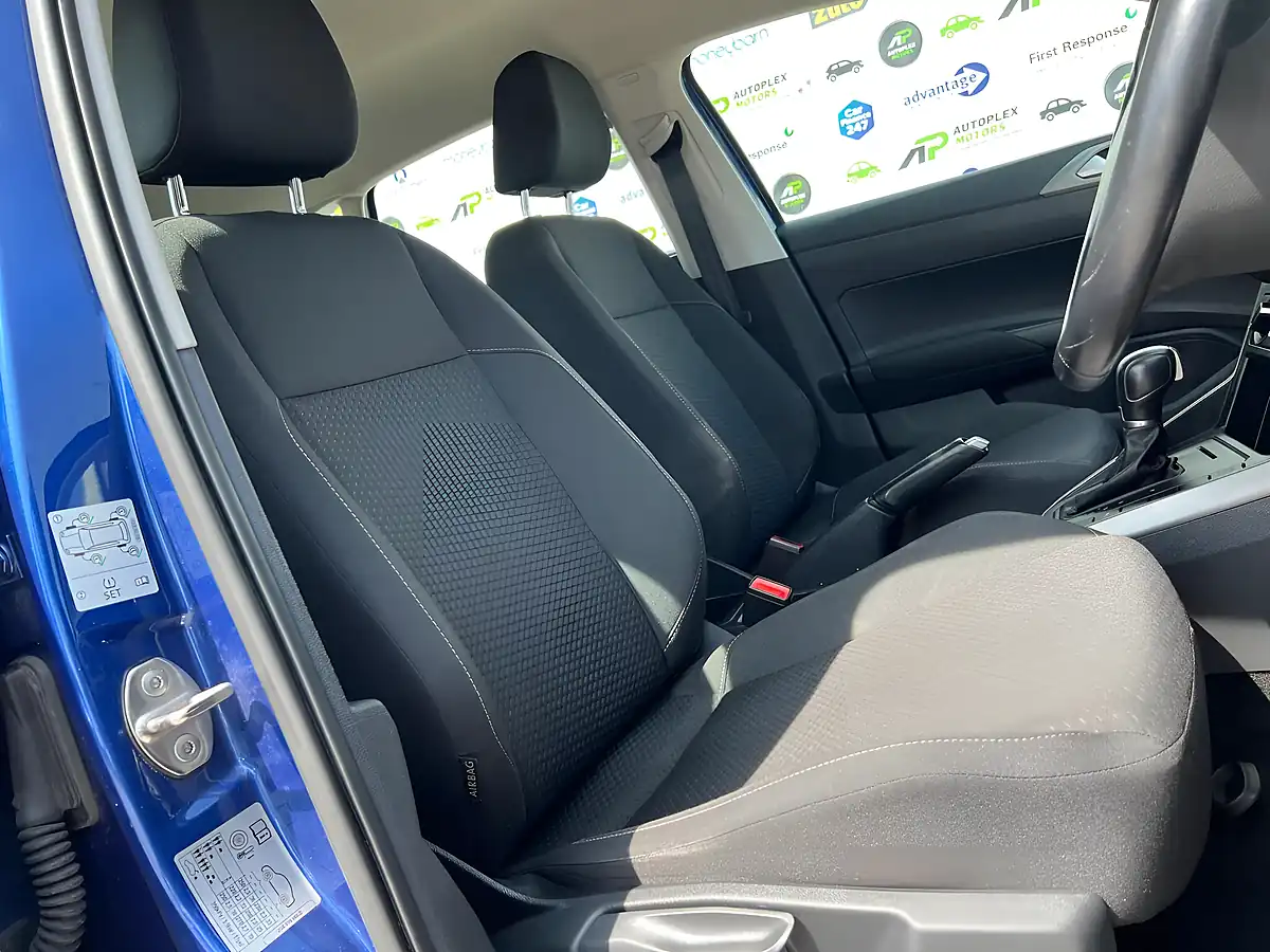 Used 2019 Volkswagen Polo Se Blue - Interior and Exterior details 12