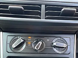 Used 2019 Volkswagen Polo Se Blue - Interior and Exterior details 18