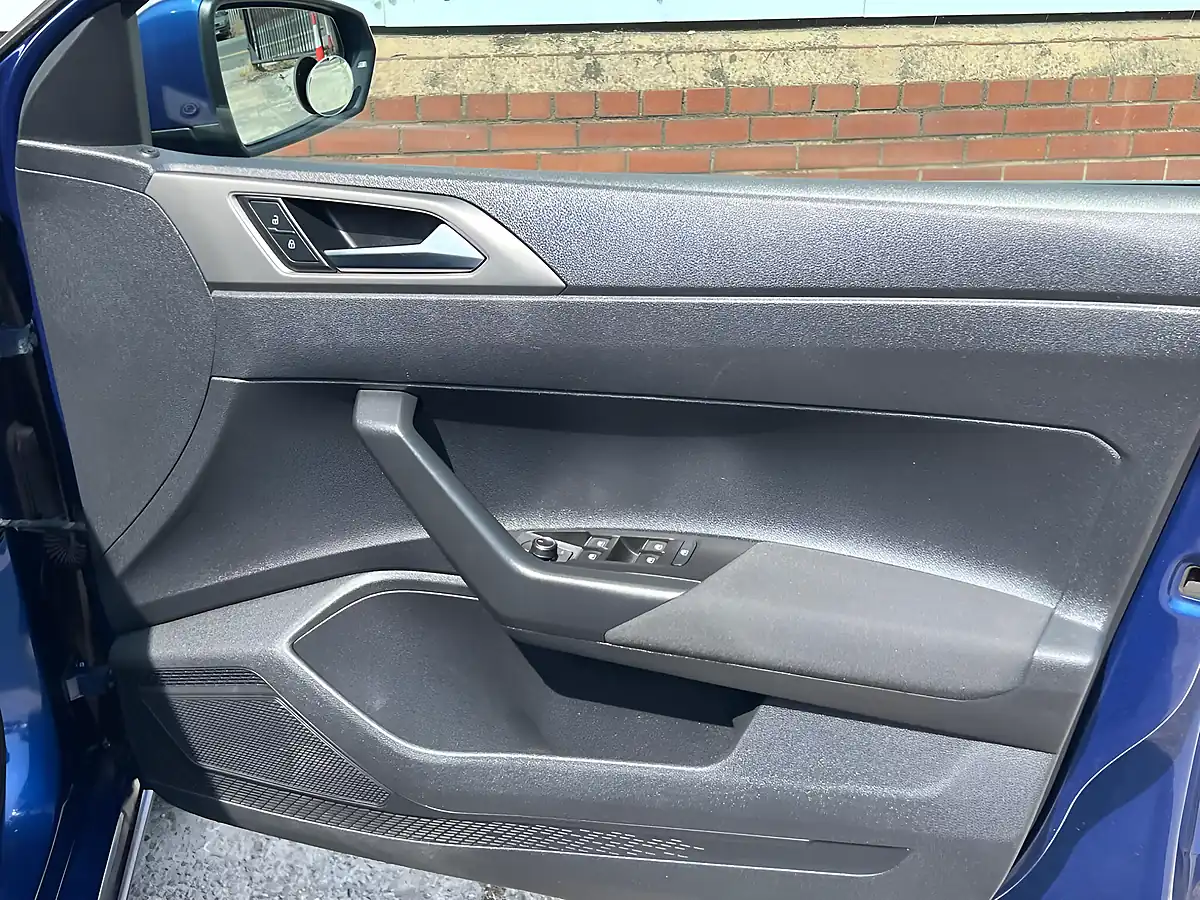 Used 2019 Volkswagen Polo Se Blue - Interior and Exterior details 19