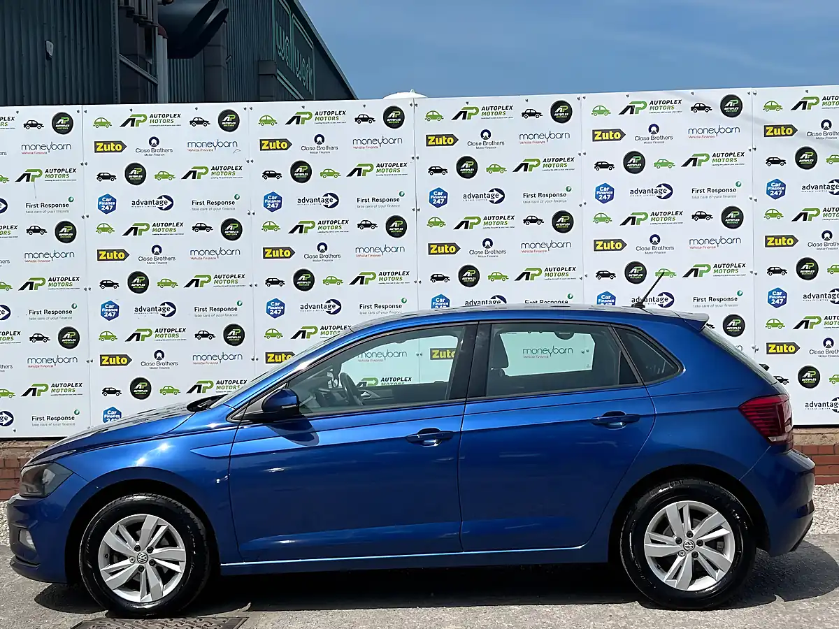 Used 2019 Volkswagen Polo Se Blue - Interior and Exterior details 9