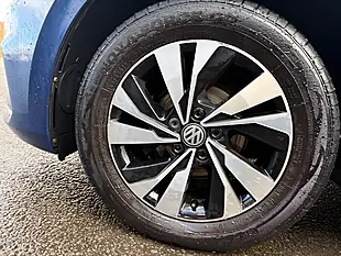 Used 2019 Volkswagen Polo Se Blue - Interior and Exterior details 16