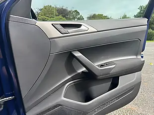 Used 2019 Volkswagen Polo Se Blue - Interior and Exterior details 16
