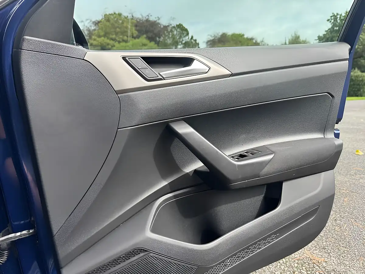 Used 2019 Volkswagen Polo Se Blue - Interior and Exterior details 16