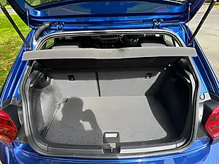 Used 2019 Volkswagen Polo Se Blue - Interior and Exterior details 17