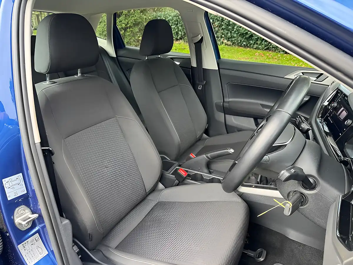Used 2019 Volkswagen Polo Se Blue - Interior and Exterior details 4