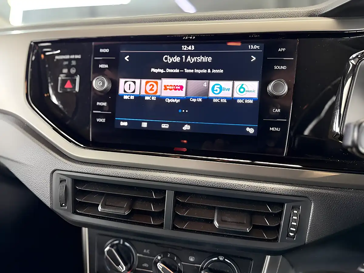 Used 2019 Volkswagen Polo Se Grey - Interior and Exterior details 6
