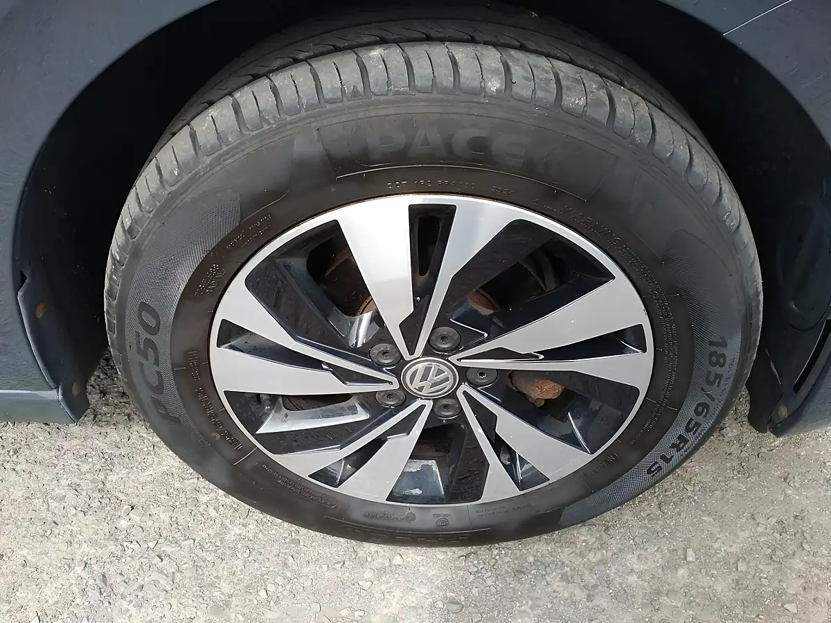 Used 2019 Volkswagen Polo Se Grey - Interior and Exterior details 11