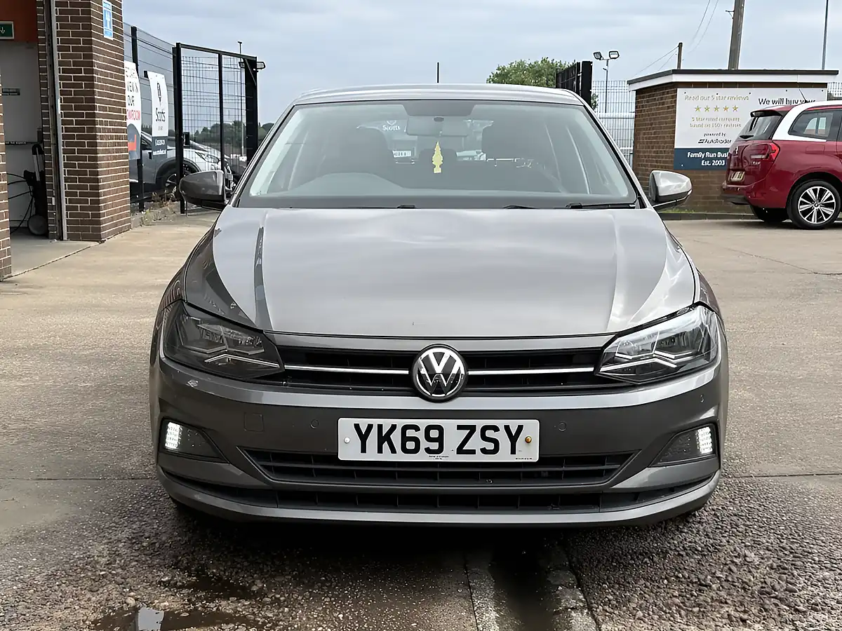 Used 2019 Volkswagen Polo Se Grey - Interior and Exterior details 2