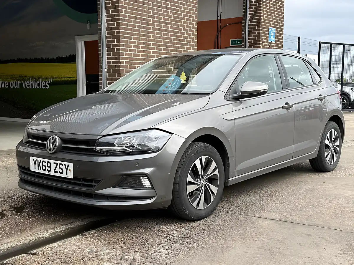 Used 2019 Volkswagen Polo Se Grey - Interior and Exterior details 3