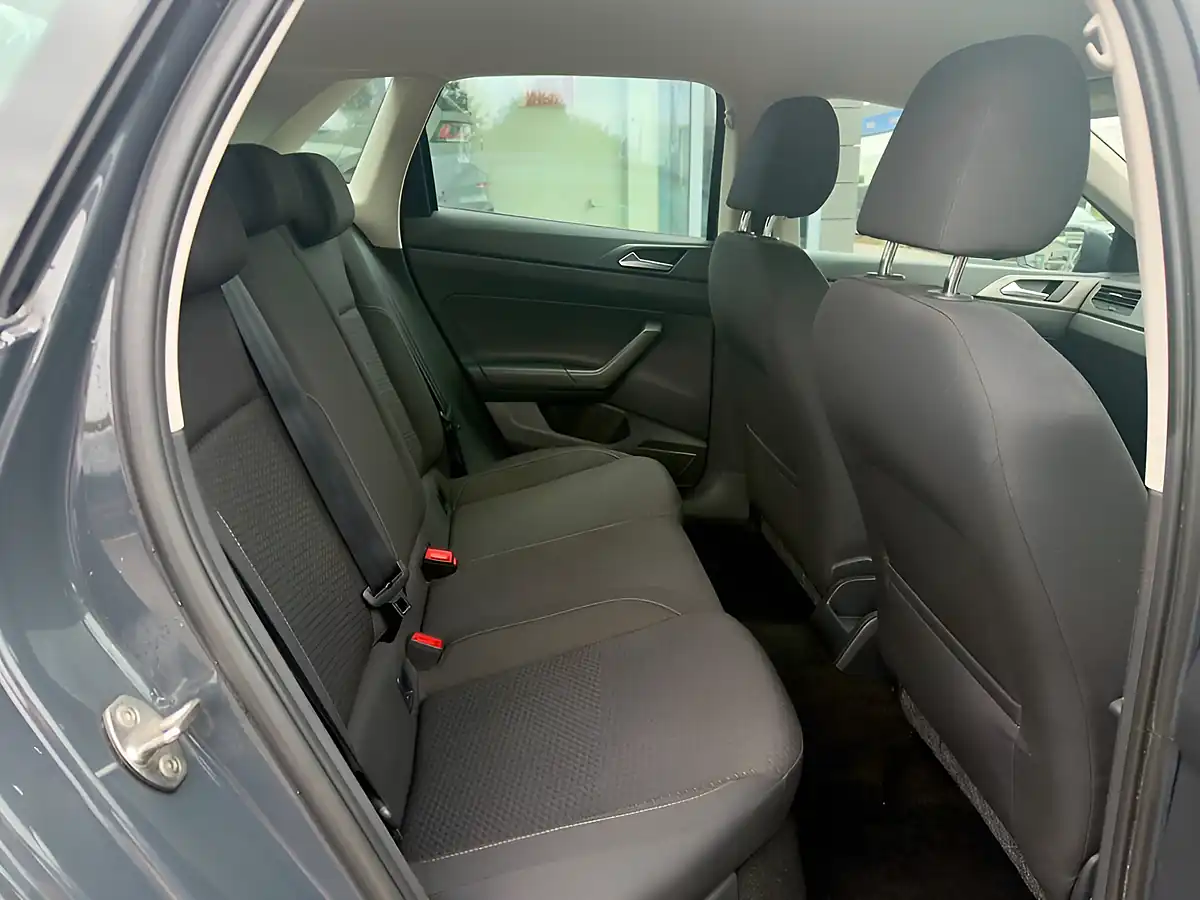 Used 2019 Volkswagen Polo Se Grey - Interior and Exterior details 11