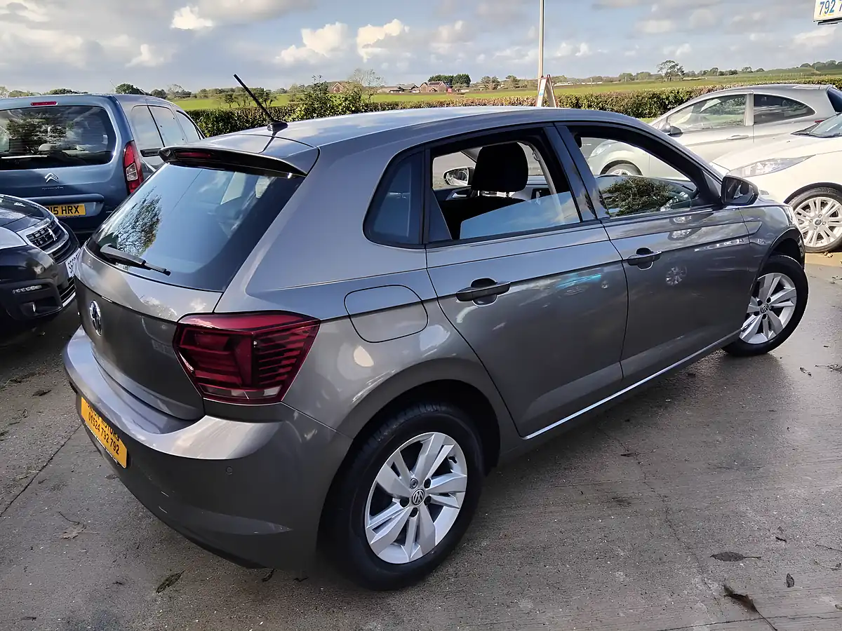 Used 2019 Volkswagen Polo Se Grey - Interior and Exterior details 12