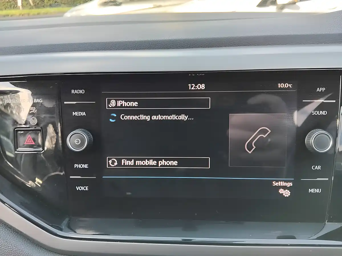 Used 2019 Volkswagen Polo Se Grey - Interior and Exterior details 15