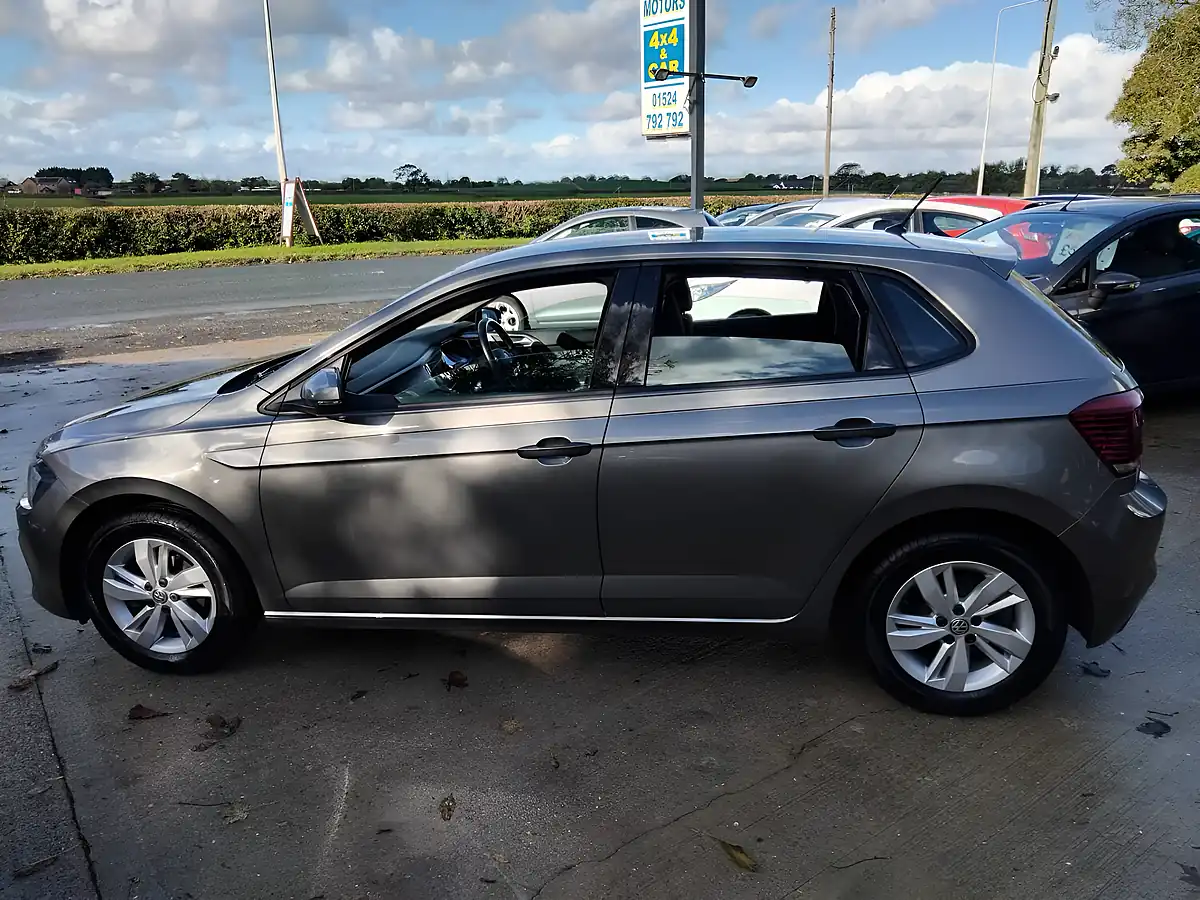 Used 2019 Volkswagen Polo Se Grey - Interior and Exterior details 6