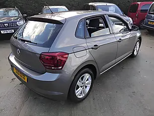 Used 2019 Volkswagen Polo Se Grey - Interior and Exterior details 9