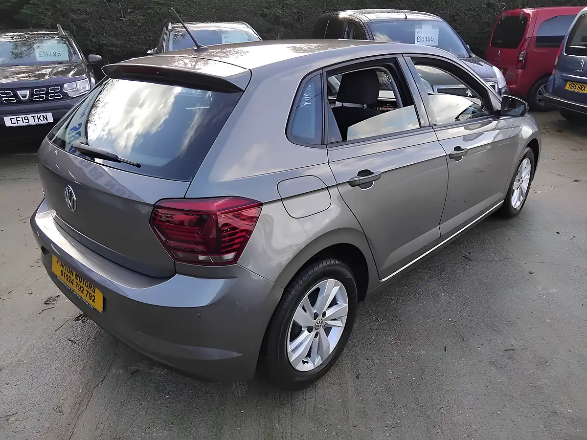 Used 2019 Volkswagen Polo Se Grey - Interior and Exterior details 9