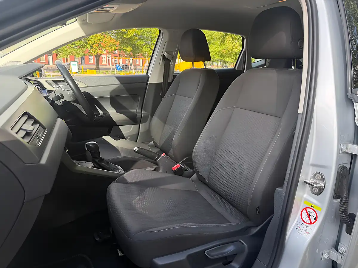 Used 2019 Volkswagen Polo Se - Interior and Exterior details 11