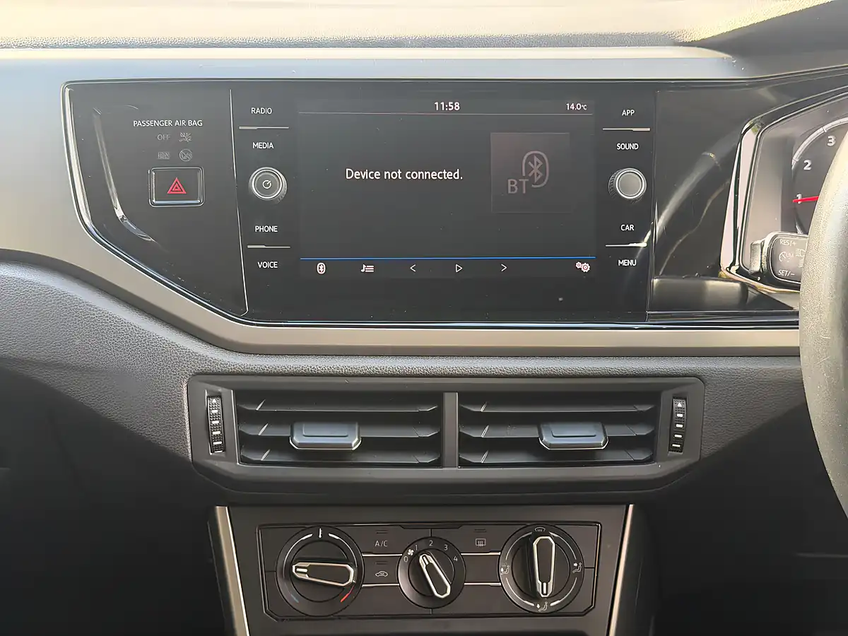 Used 2019 Volkswagen Polo Se - Interior and Exterior details 13