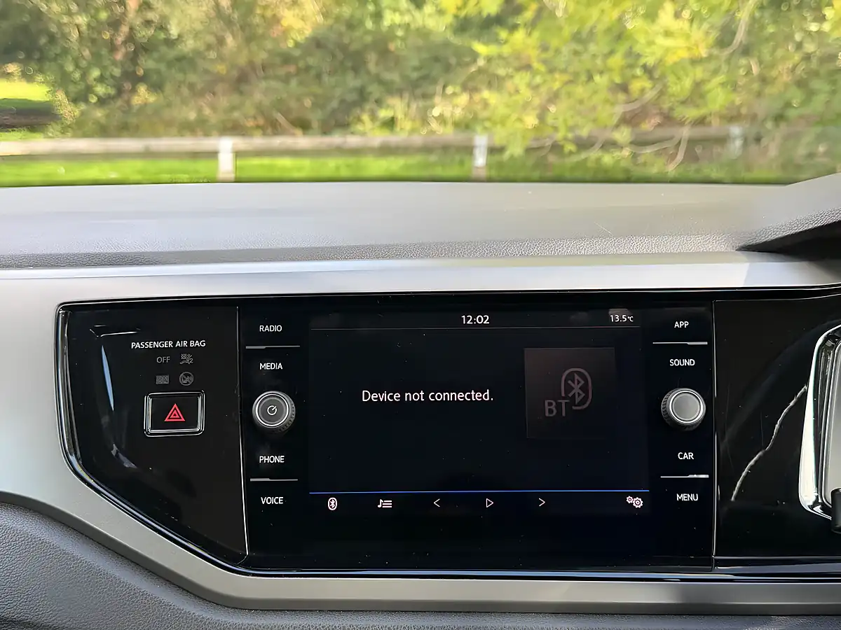 Used 2019 Volkswagen Polo Se - Interior and Exterior details 18