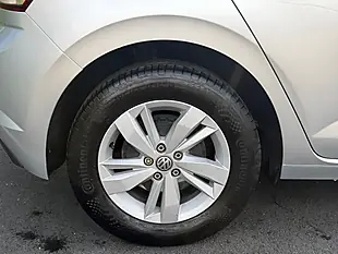 Used 2019 Volkswagen Polo Se - Interior and Exterior details 6