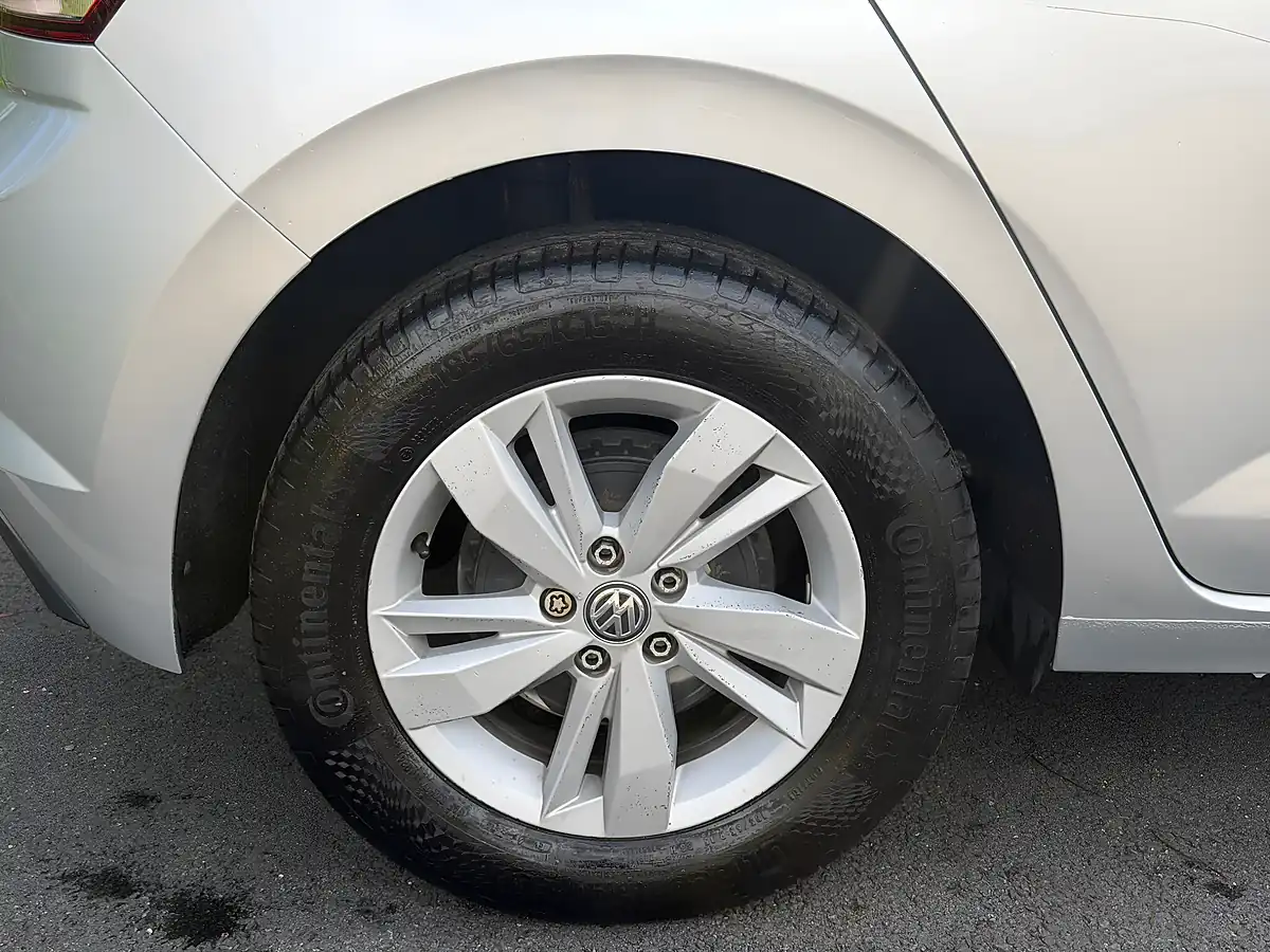 Used 2019 Volkswagen Polo Se - Interior and Exterior details 6
