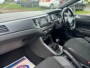 Used 2019 Volkswagen Polo Se Orange - Interior and Exterior details 15