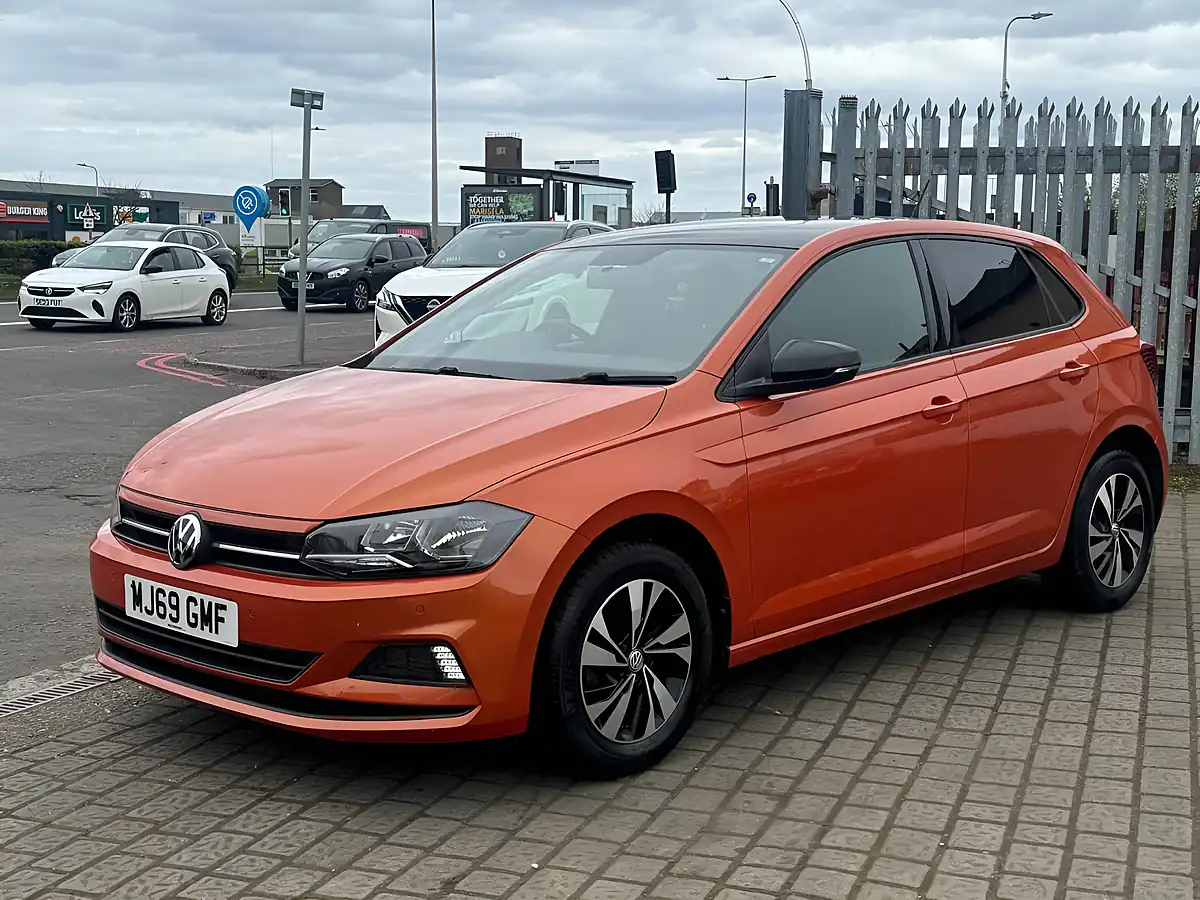 Used 2019 Volkswagen Polo Se Orange - Interior and Exterior details 3