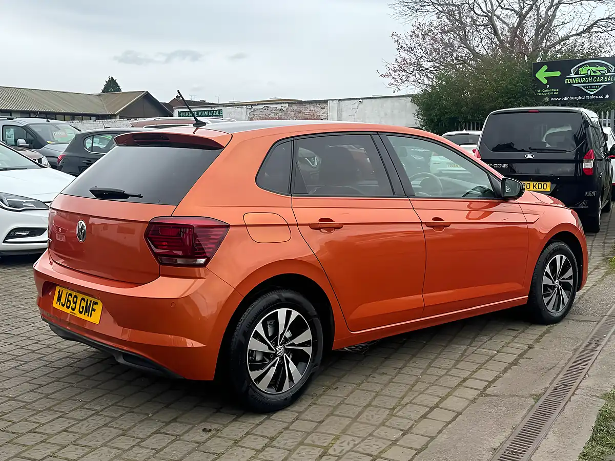 Used 2019 Volkswagen Polo Se Orange - Interior and Exterior details 4