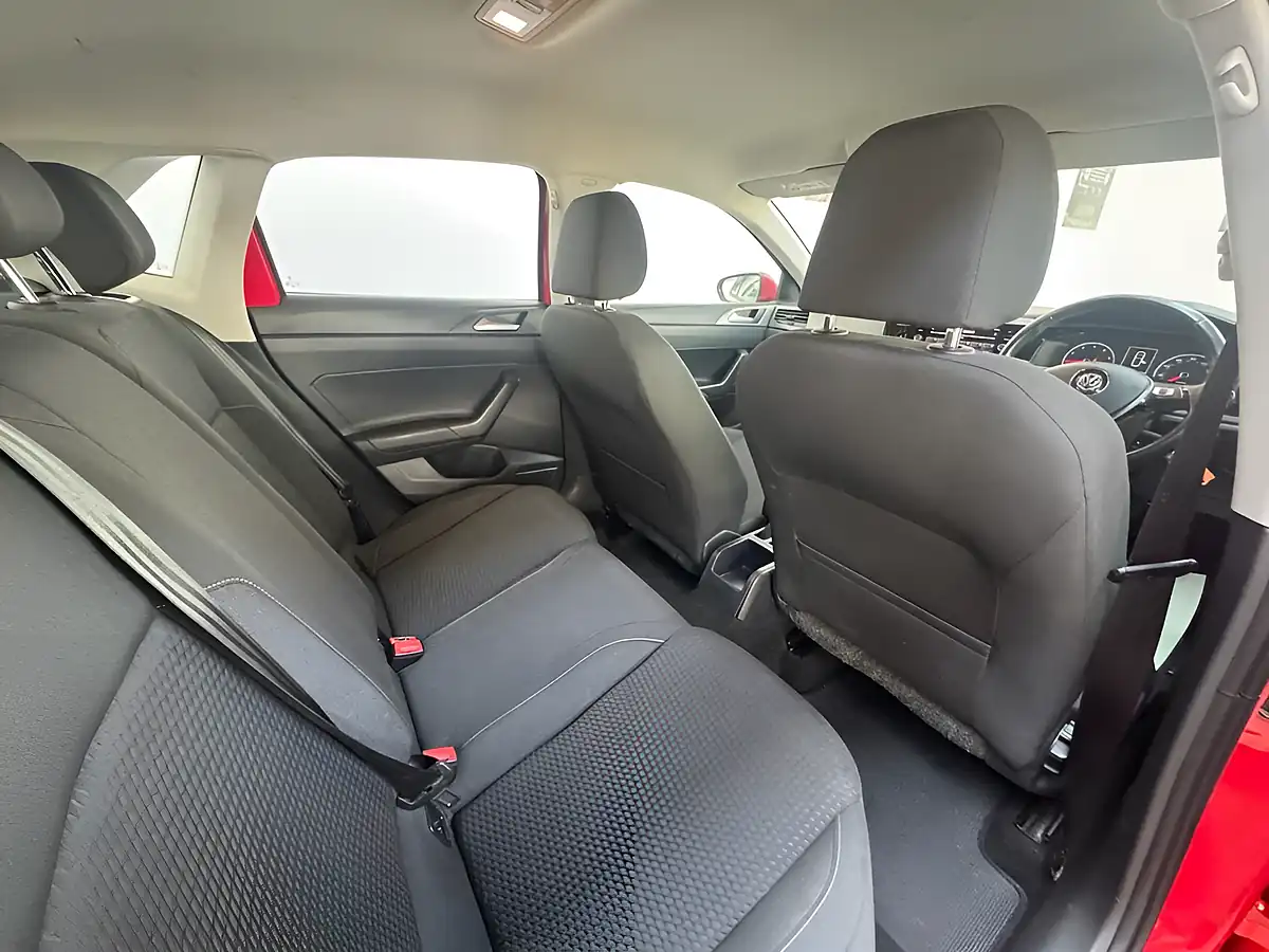 Used 2019 Volkswagen Polo Se Red - Interior and Exterior details 12