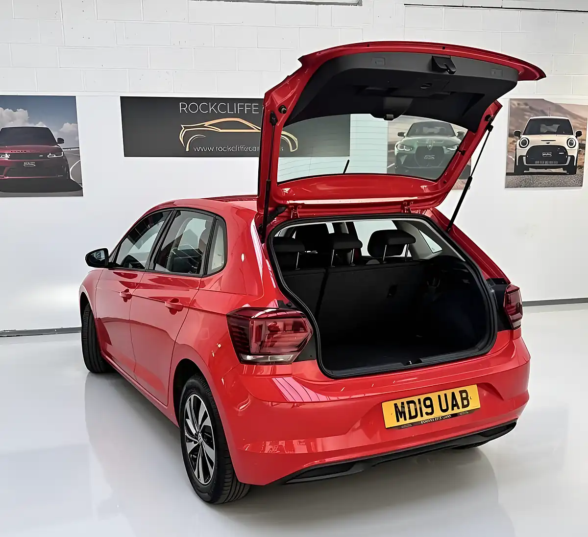 Used 2019 Volkswagen Polo Se Red - Interior and Exterior details 5