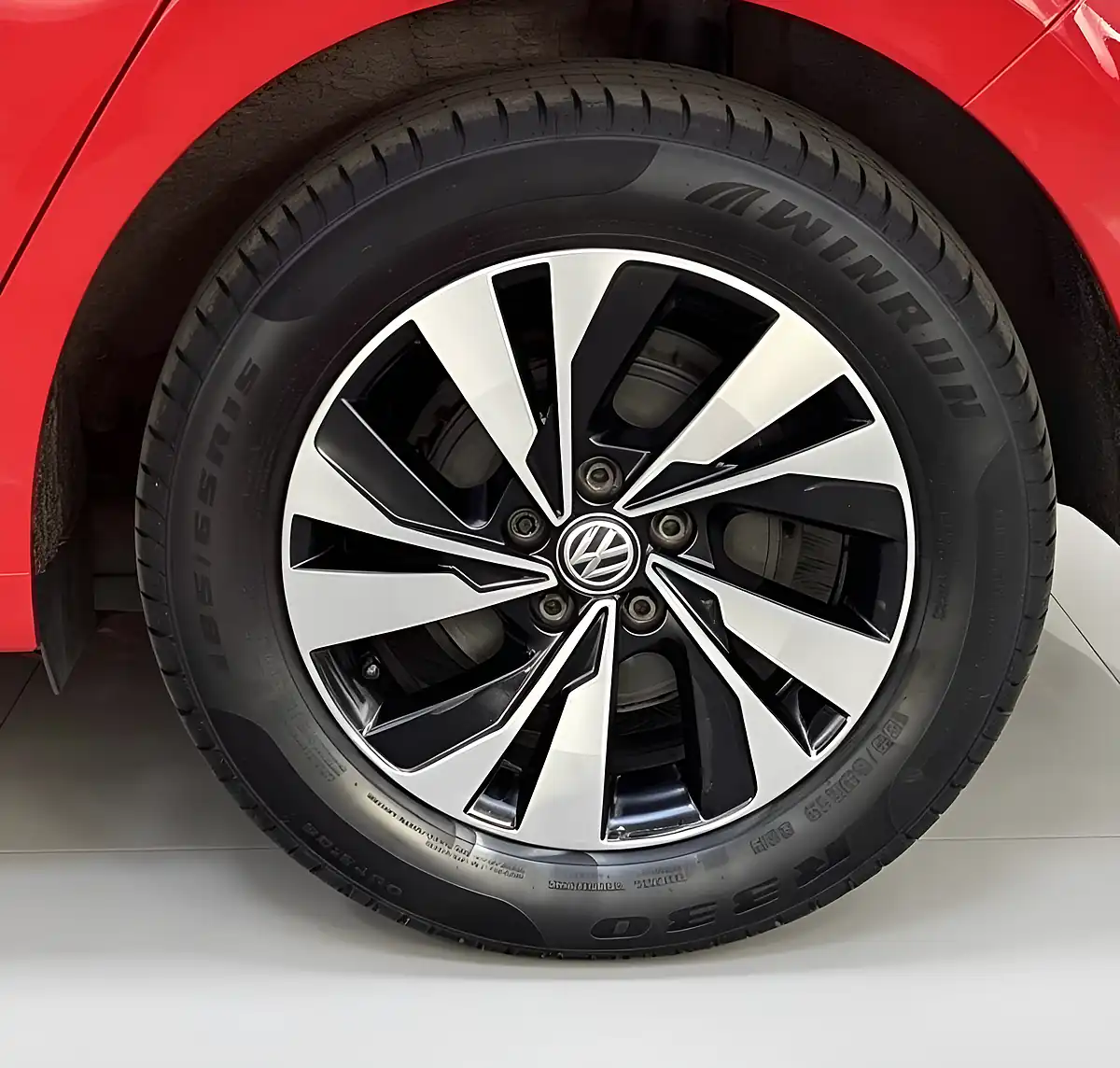 Used 2019 Volkswagen Polo Se Red - Interior and Exterior details 7