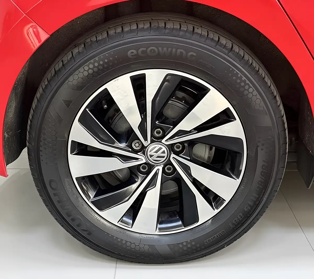 Used 2019 Volkswagen Polo Se Red - Interior and Exterior details 8