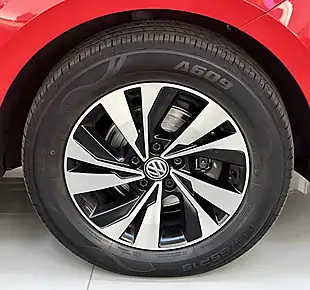 Used 2019 Volkswagen Polo Se Red - Interior and Exterior details 9