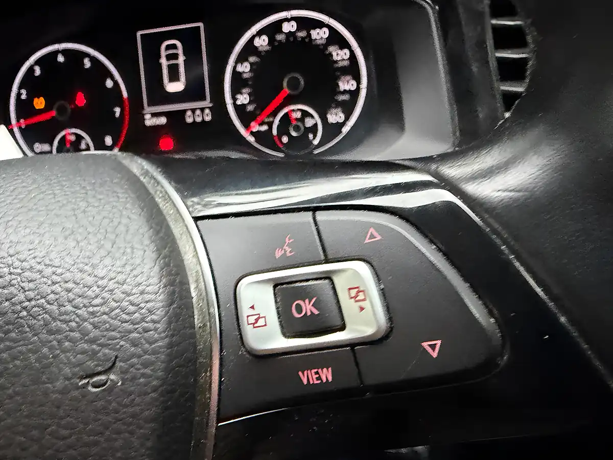 Used 2019 Volkswagen Polo Se Red - Interior and Exterior details 12