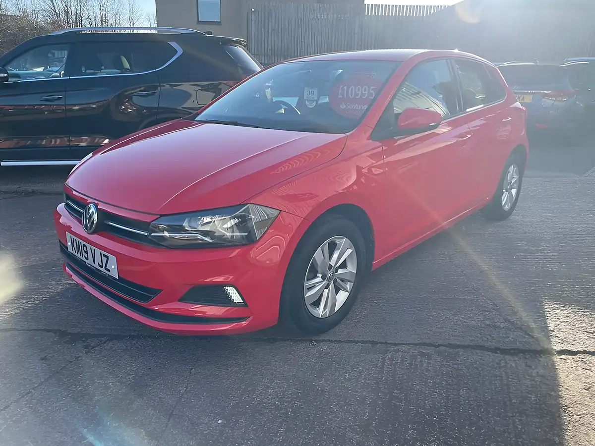 Used 2019 Volkswagen Polo Se Red - Interior and Exterior details 4
