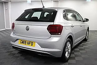 Used 2019 Volkswagen Polo Se Silver - Interior and Exterior details 10