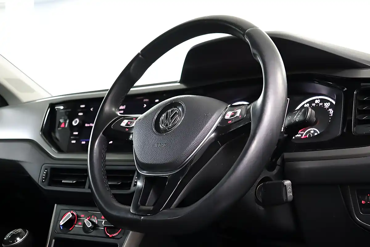 Used 2019 Volkswagen Polo Se Silver - Interior and Exterior details 11