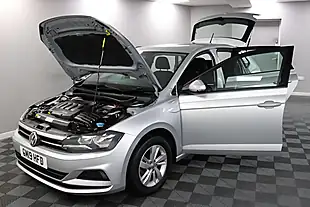 Used 2019 Volkswagen Polo Se Silver - Interior and Exterior details 15