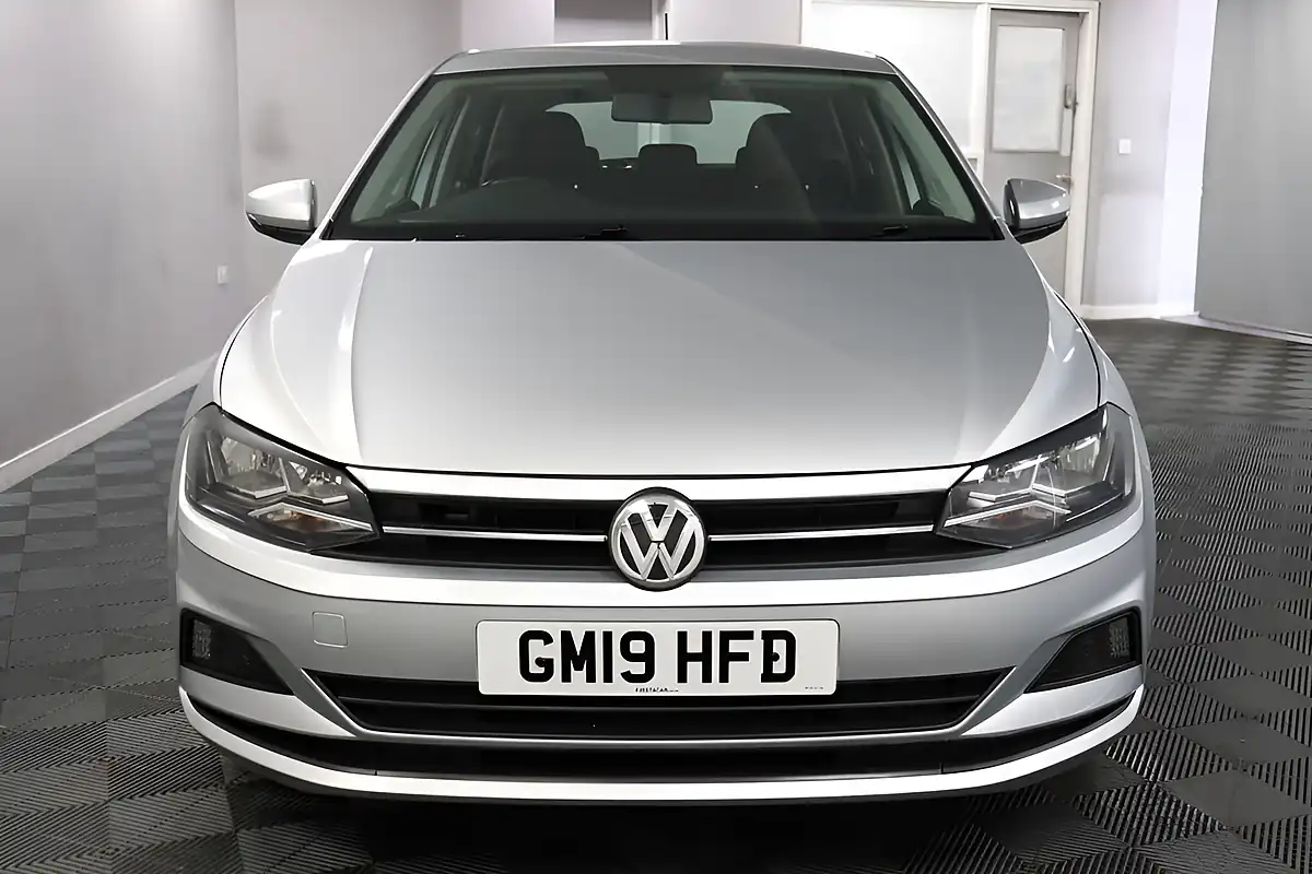 Used 2019 Volkswagen Polo Se Silver - Interior and Exterior details 2